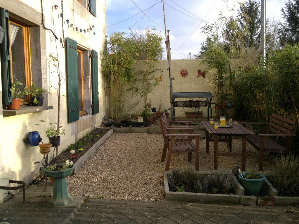 La Maison Jaune Bed and Breakfast Bouresse Esterno foto